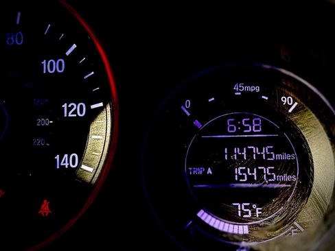 Used 2016 Honda HR-V EX image 19