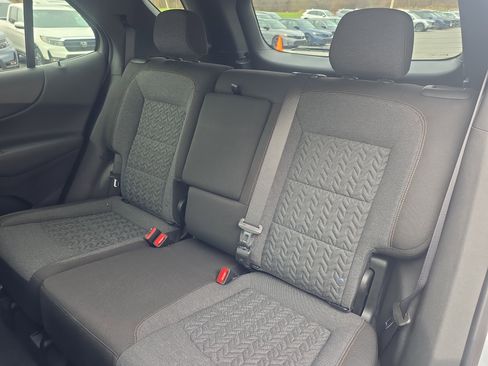Used 2023 Chevrolet Equinox LT image 18