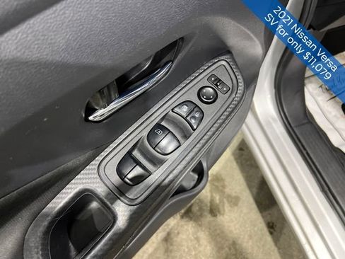 Used 2021 Nissan Versa SV image 12