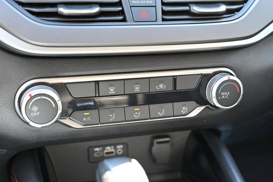 Used 2025 Nissan Altima 2.5 SR FWD image 25