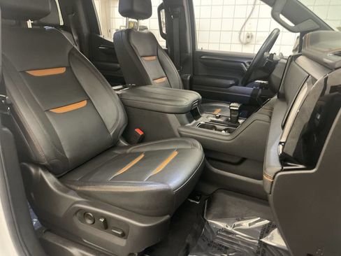 Used 2024 GMC Sierra 1500 AT4 w/ AT4 Premium Package AWD/4WD image 22