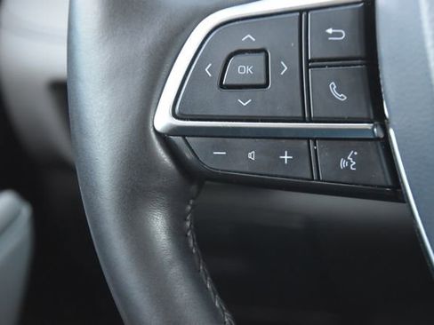 Used 2021 Toyota Highlander Platinum image 36