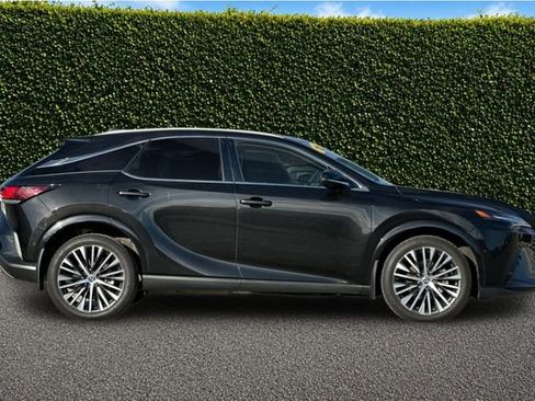 Used 2024 Lexus RX 350 w/ Convenience Package AWD/4WD image 3