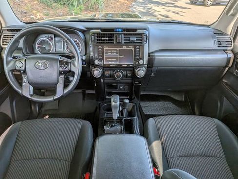 Used 2022 Toyota 4Runner TRD Off-Road AWD/4WD image 19