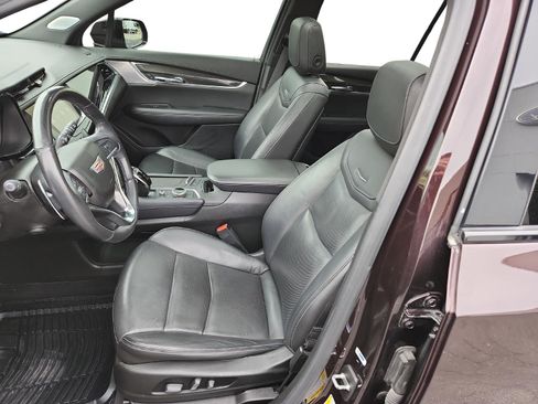 Used 2020 Cadillac XT6 Sport image 12