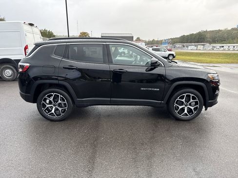 New 2026 Jeep Compass Limited image 2