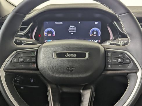 Used 2023 Jeep Grand Cherokee L Limited w/ Luxury Tech Group II RWD image 20