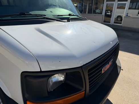 Used 2016 GMC Savana 2500 Extended image 16