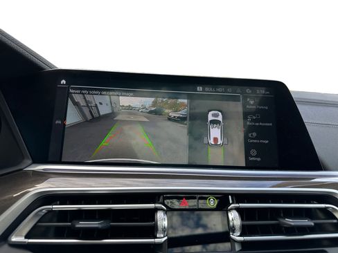 Used 2023 BMW X5 xDrive40i w/ Premium Package image 13