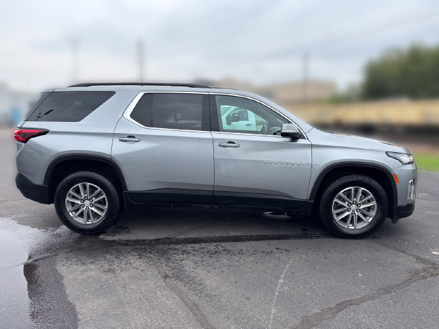 Used 2023 Chevrolet Traverse LT AWD/4WD image 6