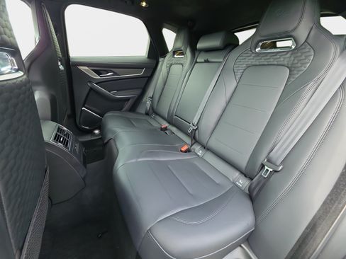 Certified 2022 Jaguar F-PACE SVR AWD/4WD image 14