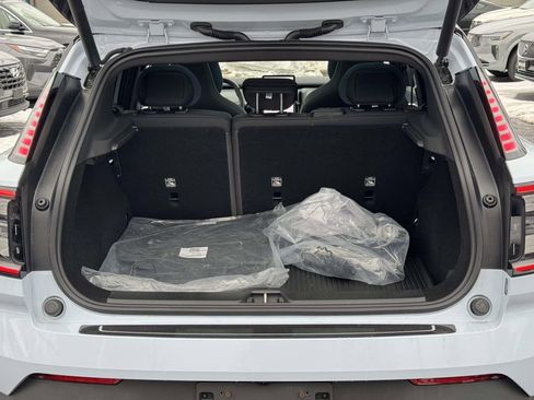 New 2025 Volvo EX30 Plus w/ Protection Package Premier image 14