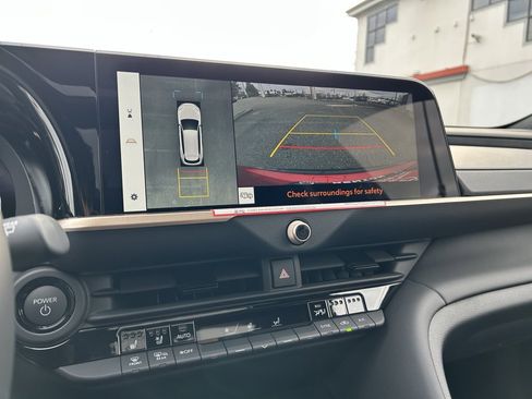 New 2026 Toyota Crown Signia image 23