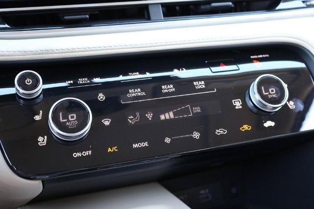Used 2025 INFINITI QX60 Sensory AWD/4WD image 18