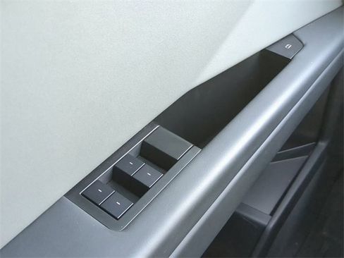 Used 2024 Tesla Cybertruck AWD Crew Cab image 22