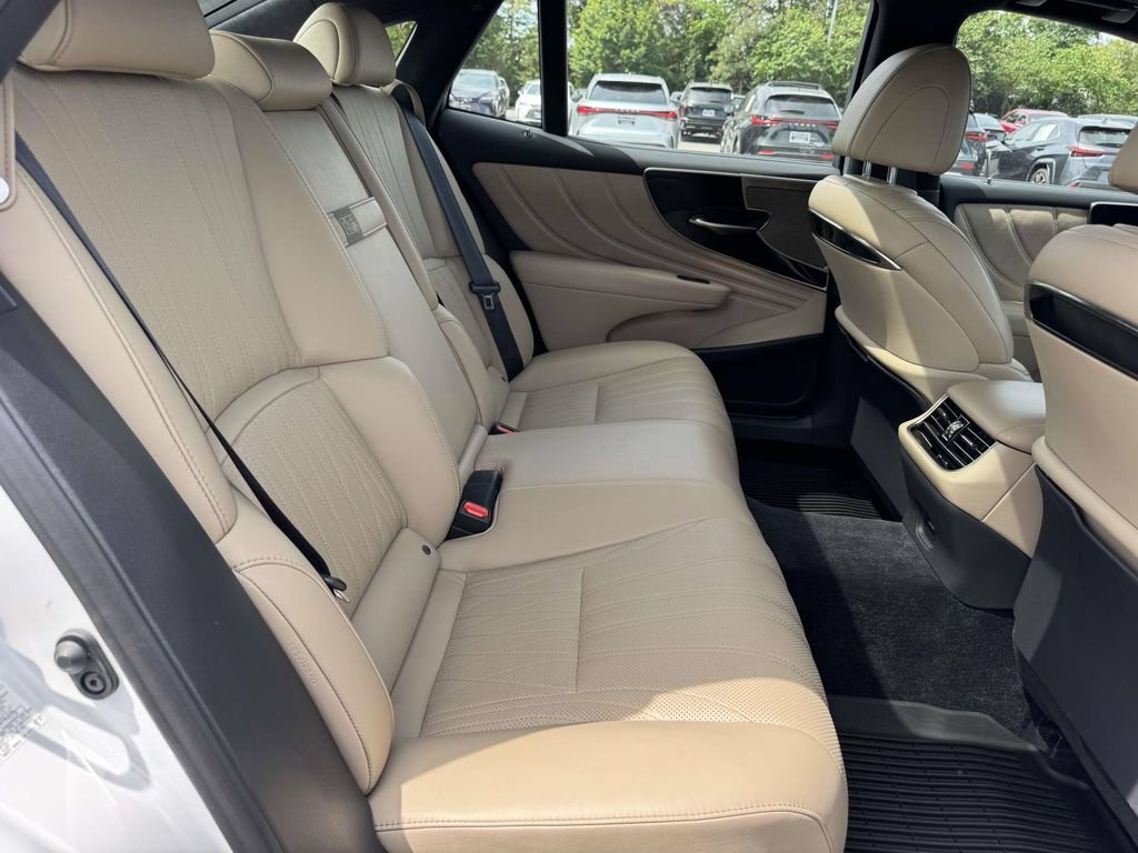 Used 2023 Lexus LS 500 AWD w/ Interior Upgrade Package image 15