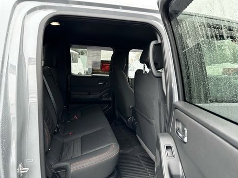 Used 2023 Nissan Frontier PRO-4X w/ Pro Convenience Package image 16
