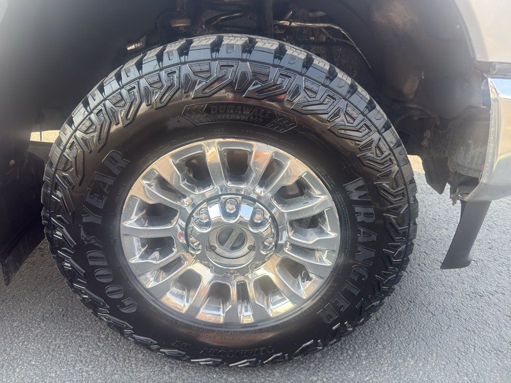 Certified 2022 Ford F250 XLT w/ XLT Premium Package AWD/4WD image 4