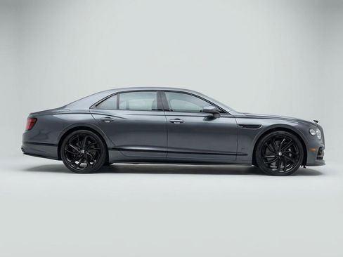 Used 2026 Bentley Flying Spur Plug-In Hybrid AWD/4WD image 5