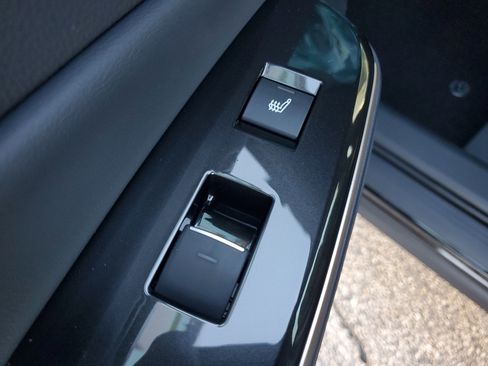 New 2026 Toyota Crown XLE image 10