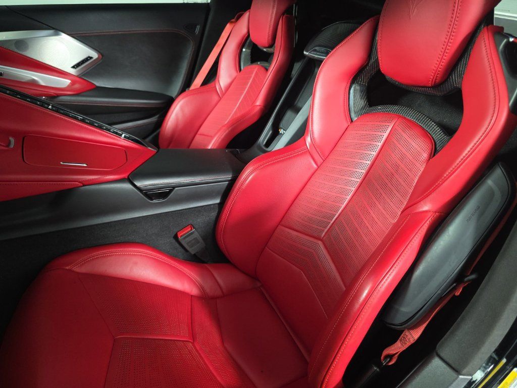 Used 2020 Chevrolet Corvette Stingray Premium Cpe w/ 3LT Preferred Equipment Group RWD image 15