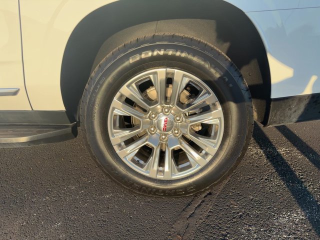 Used 2025 GMC Yukon XL Denali AWD/4WD image 29