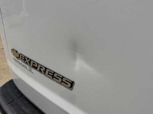 Used 2023 Chevrolet Express 2500 w/ Driver Convenience Package image 16