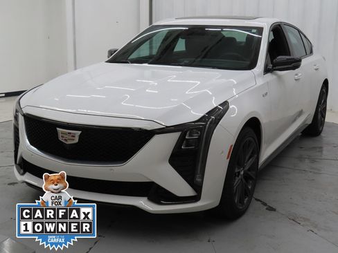 Used 2025 Cadillac CT5 V image 7