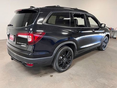 Used 2020 Honda Pilot Black Edition image 3