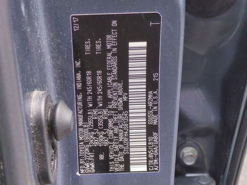 Used 2018 Toyota Highlander XLE AWD/4WD image 35