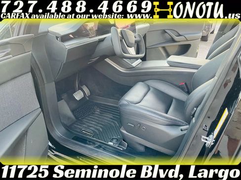 Used 2022 Tesla Model X Plaid image 13