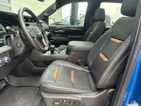 Used 2024 GMC Sierra 1500 AT4 w/ Technology Package AWD/4WD image 13