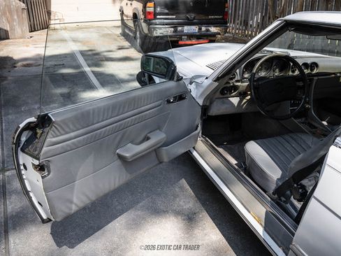 Used 1988 Mercedes-Benz 560 SL image 26