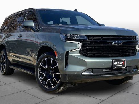 Used 2024 Chevrolet Tahoe RST w/ Sport Performance Package image 2