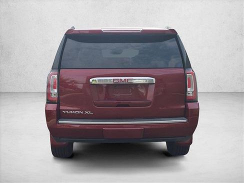 Used 2019 GMC Yukon XL Denali w/ Denali Ultimate Package RWD image 6