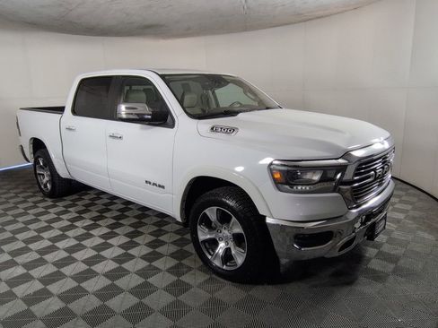 Used 2021 RAM 1500 Laramie AWD/4WD image 3