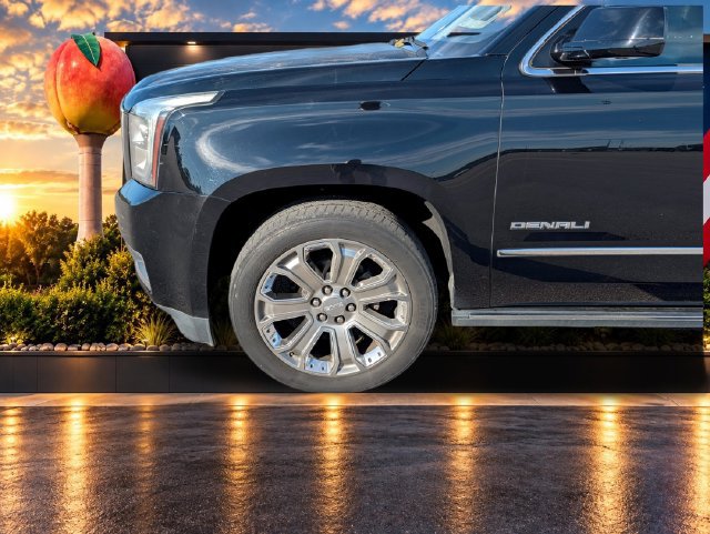 Used 2016 GMC Yukon XL Denali w/ Open Road Package AWD/4WD image 30