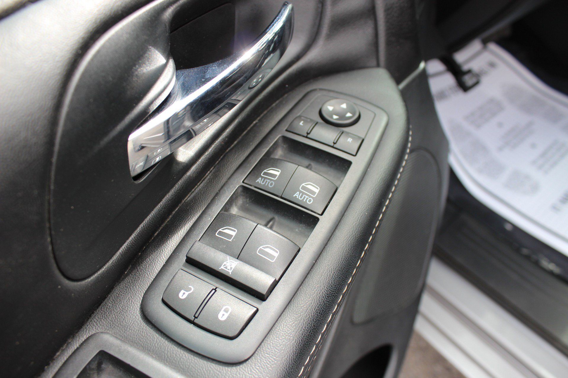 Used 2017 Dodge Grand Caravan SE FWD image 15