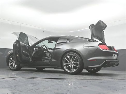 Used 2015 Ford Mustang GT Premium image 50