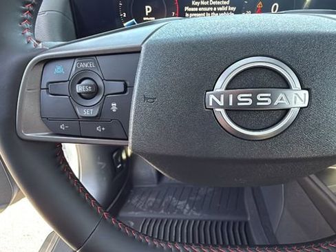 New 2026 Nissan Sentra SR w/ SR Premium Package FWD image 17