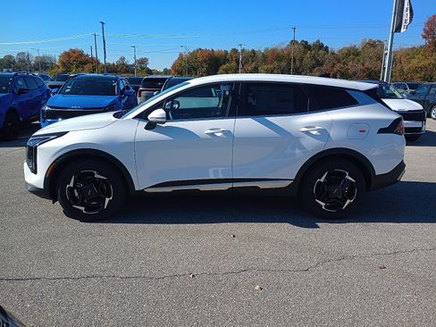 New 2026 Kia Sportage EX image 4