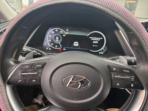 Used 2020 Hyundai Sonata Limited w/ Preferred Accessory Package image 25
