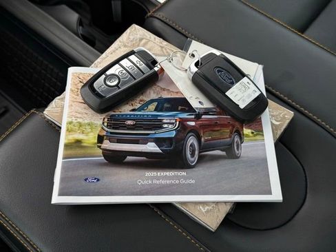Certified 2025 Ford Expedition Tremor AWD/4WD image 7