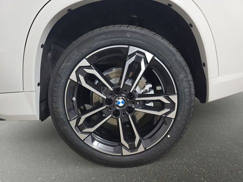 New 2026 BMW X1 xDrive28i w/ Technology Package AWD/4WD image 34