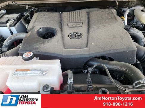 Used 2025 Toyota Tundra Limited image 32
