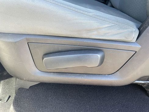 Used 2017 RAM 1500 Tradesman w/ Chrome Appearance Group image 13