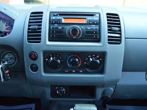 Used 2008 Nissan Frontier SE w/ SE Value Truck Pkg image 13