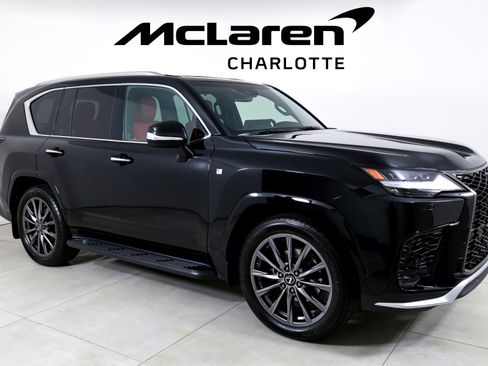 Used 2024 Lexus LX 600 F Sport image 2