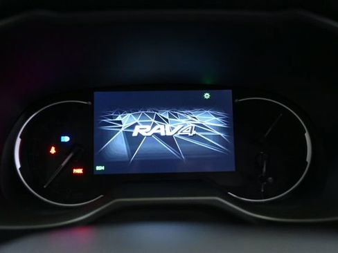 Used 2025 Toyota RAV4 XLE Premium image 37