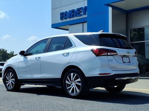 Certified 2022 Chevrolet Equinox LT image 3